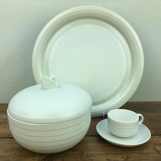 Hornsea "Swan Lake (Grey)"