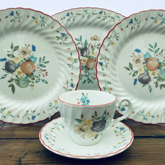 Johnson Brothers "Fruit Blossom"