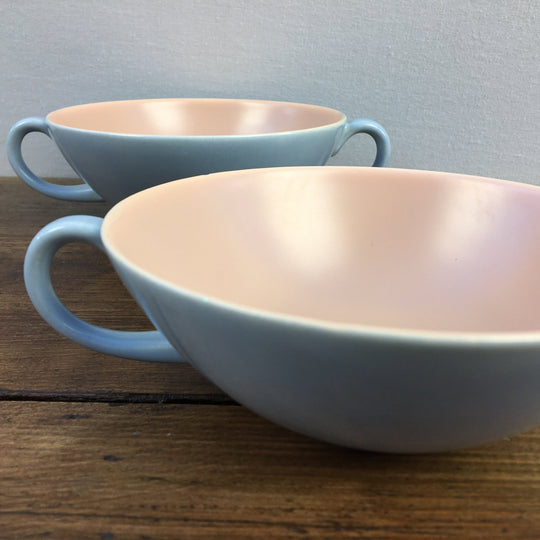 Poole Pottery « Twintone - Peach Bloom & Mist Blue »