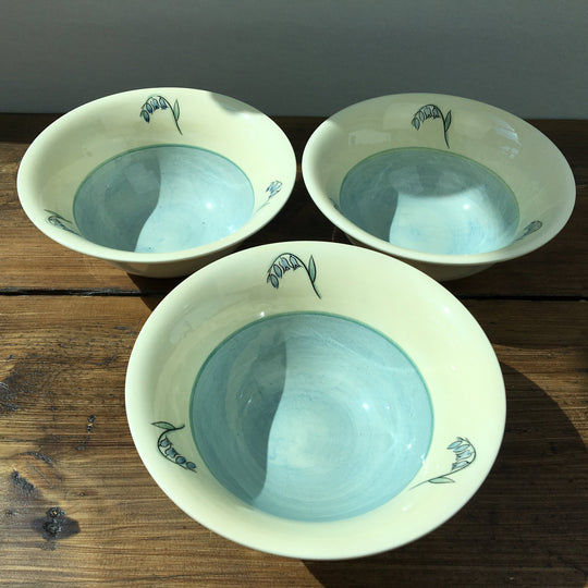 Poterie de Poole « Jacinthe des bois »