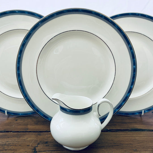 Royal Doulton "Atlanta (H5237)"