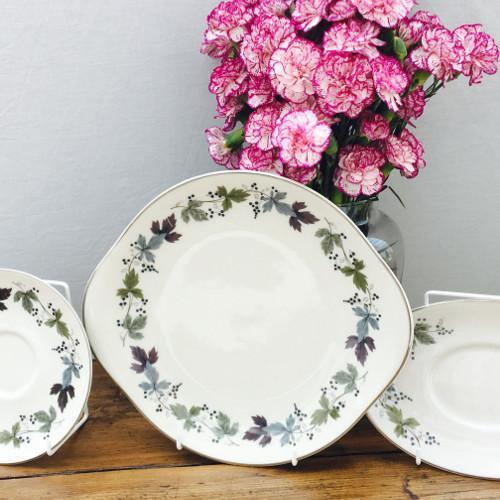 Royal Doulton "Burgundy" (TC1001)