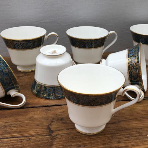 Royal Doulton "Carlyle (H5018)"