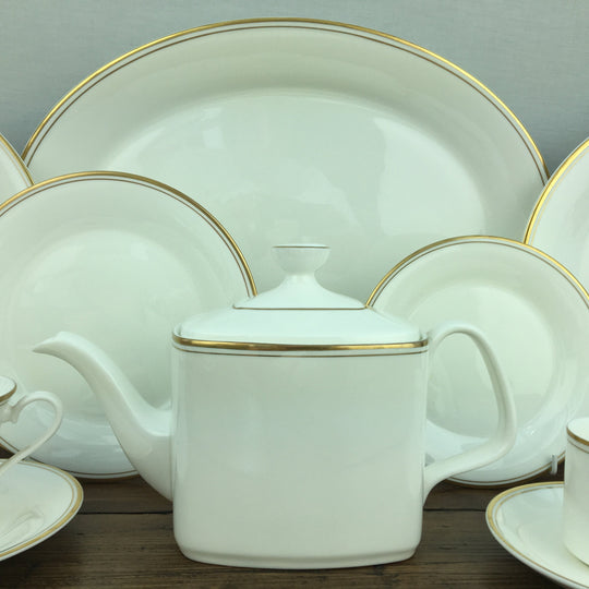 Royal Doulton "Gold Concord (H5049)"