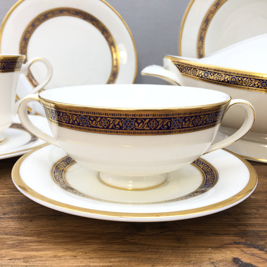 Royal Doulton "Harlow (H5034)"