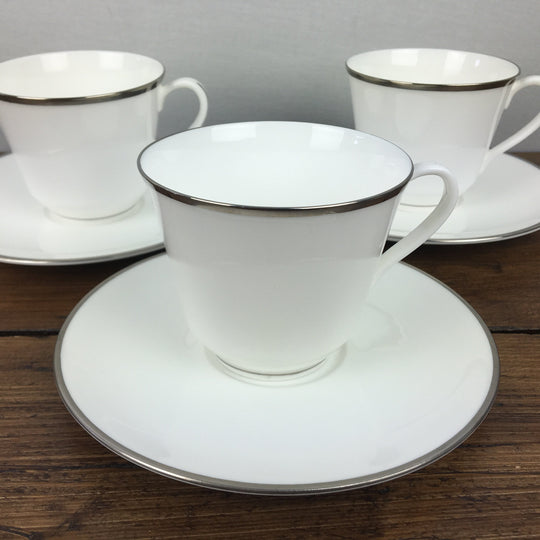 Royal Doulton "Signet (H4974)"