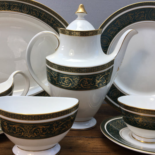 Royal Doulton "Vanborough (H4992)"