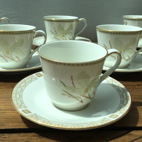 Royal Doulton "White Nile (TC1122)"