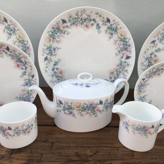 Wedgwood « Angela (bord uni) »