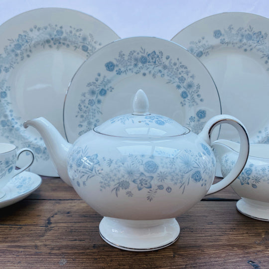 Wedgwood "Belle Fleur (R4356)"