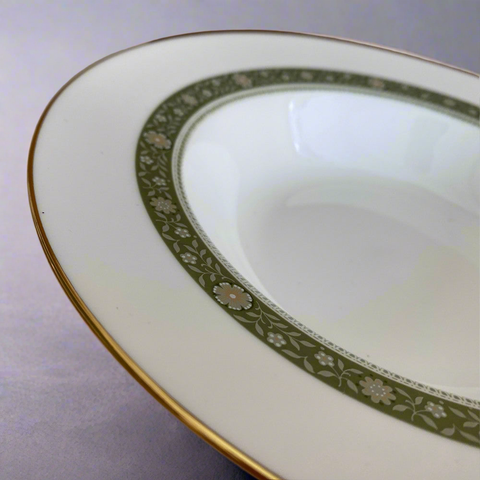 Royal Doulton Rondelay Rimmed Bowl, 9"