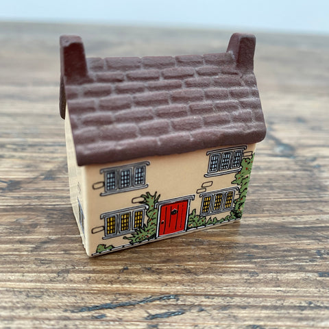 Wade Whimsey on Wye Broomyshaw Cottage