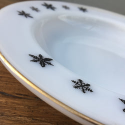 JAJ Pyrex Snowflake Rimmed Soup Bowl