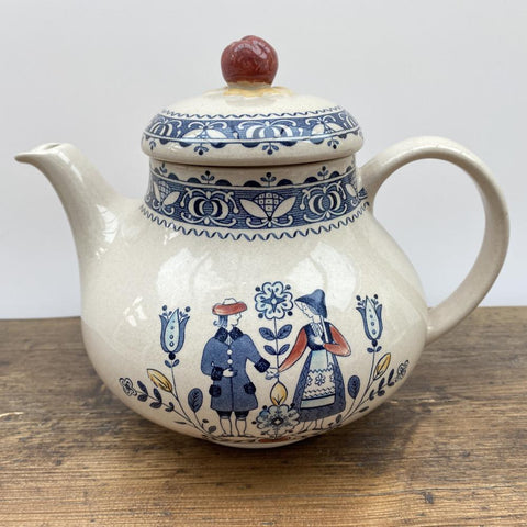 Johnson Bros Teekanne „Hearts & Flowers“.