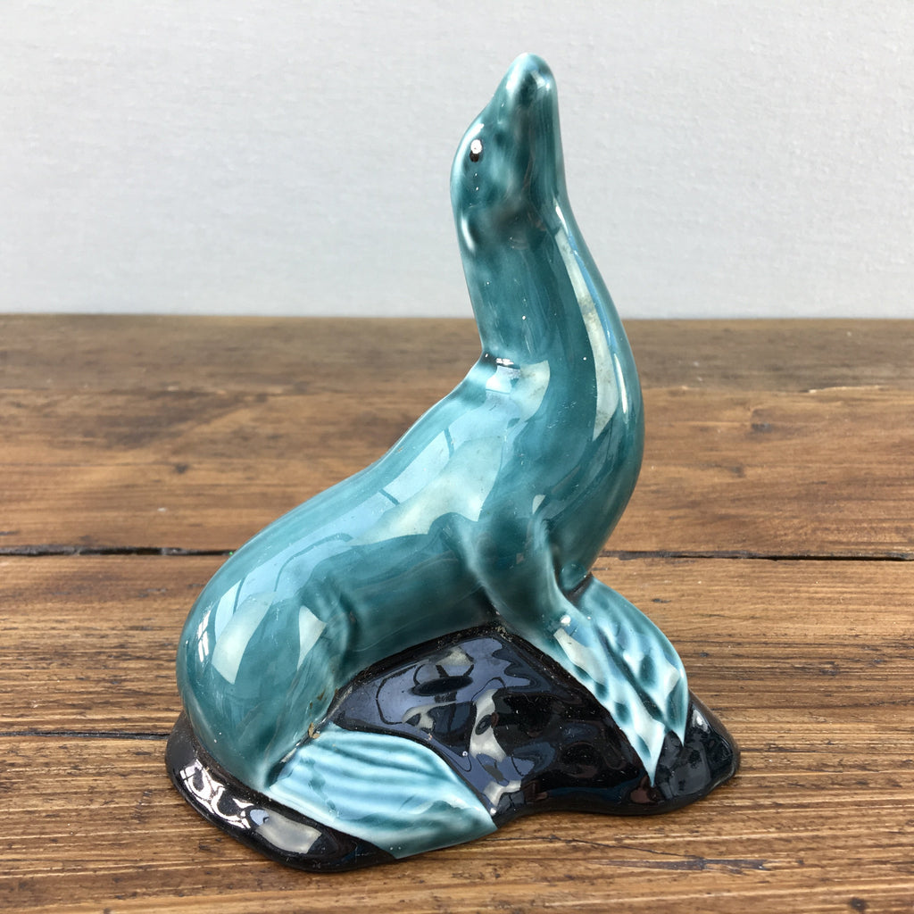 Poole Pottery “Blue Dolphin Glaze” Seal (Black Base) – MrPottery