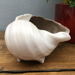 Poole Pottery Twintone Sepia & Mushroom Winkle Shell