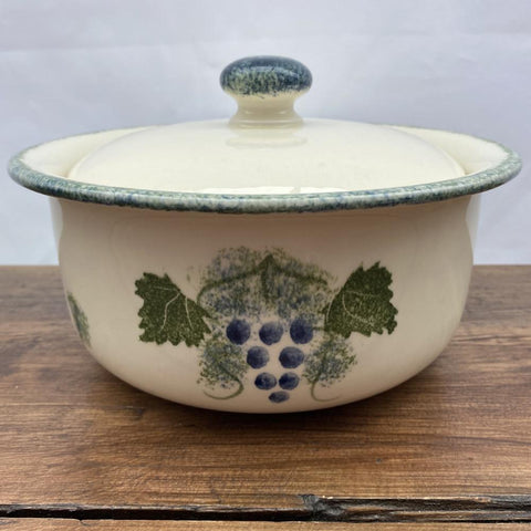 Poole Pottery Vineyard 2.2.5 pint casserole