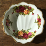 Royal Albert Old Country Roses Shell Dish