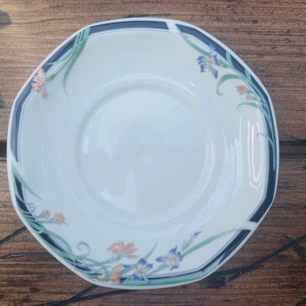 Royal Doulton "Juno" Coffee Saucer MrPottery