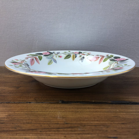 Wedgwood Hathaway Rose Rimmed Bowl