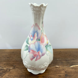 Aynsley Little Sweetheart Vase 7"