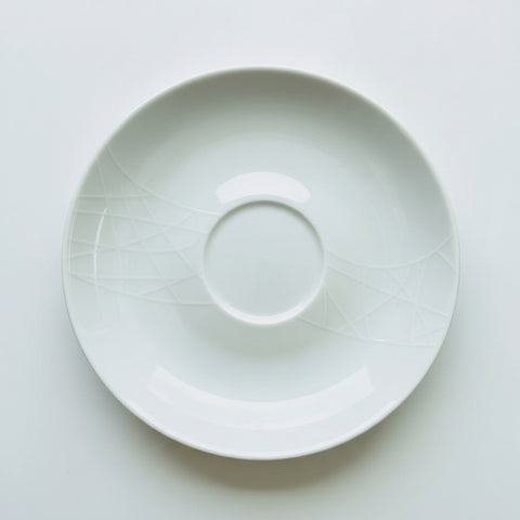 Queens White on White Comfy Saucer