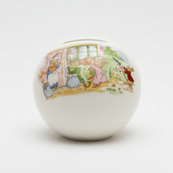 Royal Doulton Bunnykins Moneybox - Food Baskets