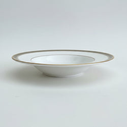 Royal Doulton Clarendon 8" Rimmed Bowl