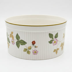 Wedgwood Wild Strawberry 3 Pint Souffle Dish - OTT