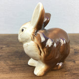 Poole Pottery Airbrushed Rabbit, Scratching