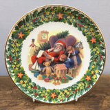 Royal Albert Santa's Little List Christmas Plate