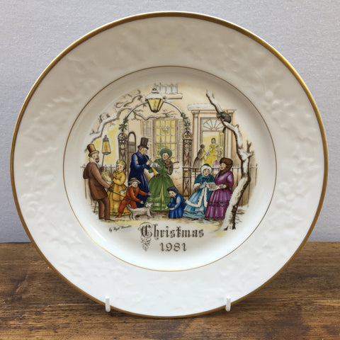 Royal Worcester 1981 Christmas Plate